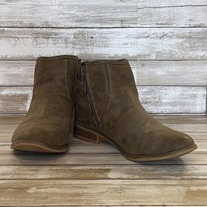 Rocket Dog flat ankle boot